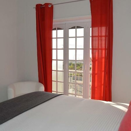 Casa Do Rochedo Apartment Рибамар Екстериор снимка